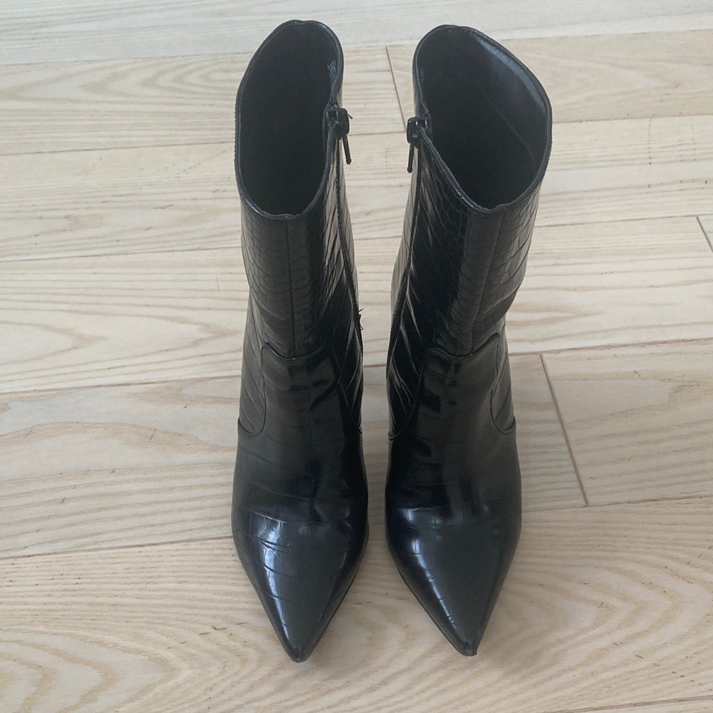 Express Black Croc-Patterned Heeled Boots - image 4